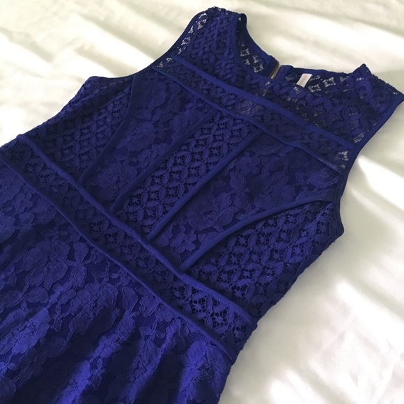 Royal Blue Lace Dress Size Small - Picture 1 of 6